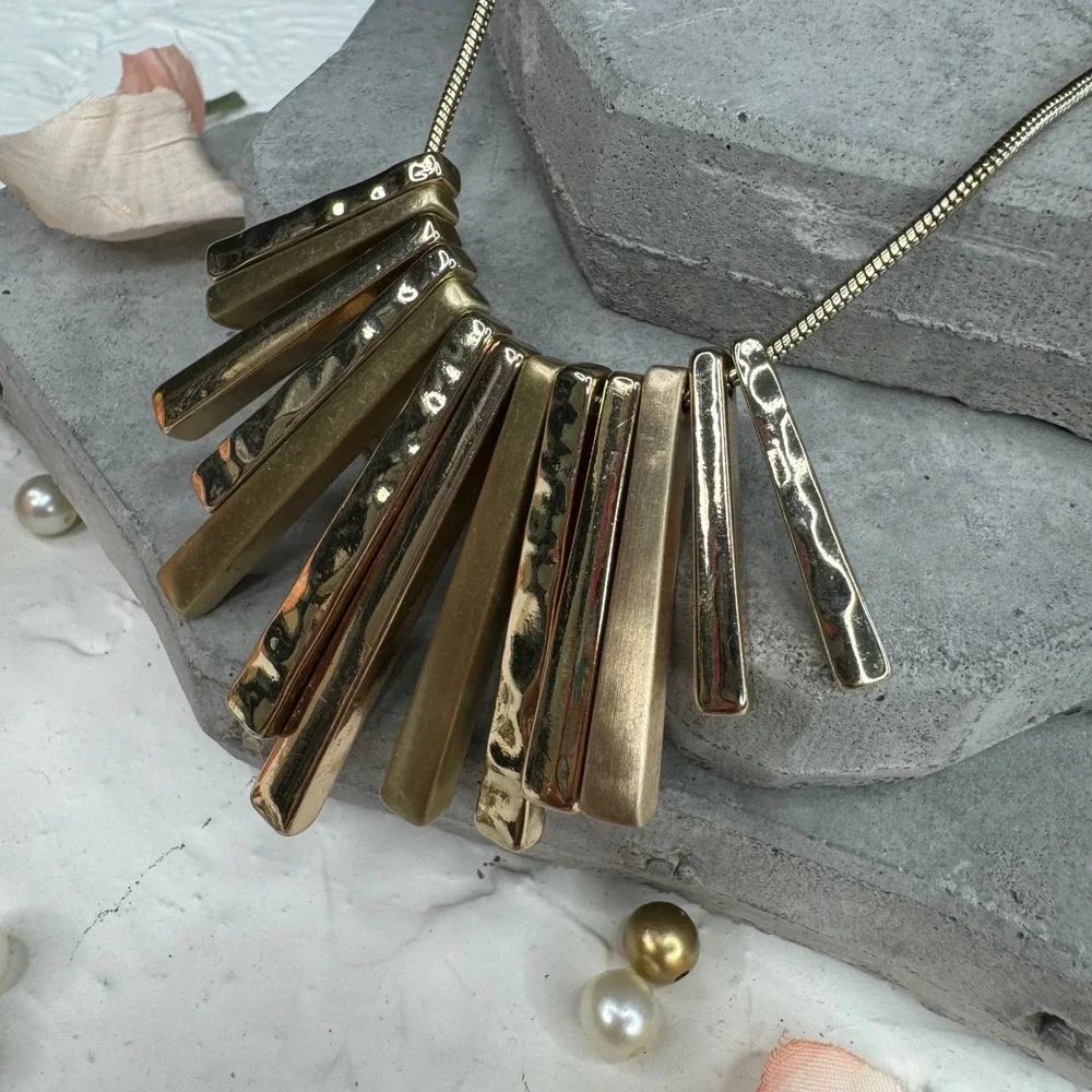 Gold Tone Geometric Bar Statement Necklace‎